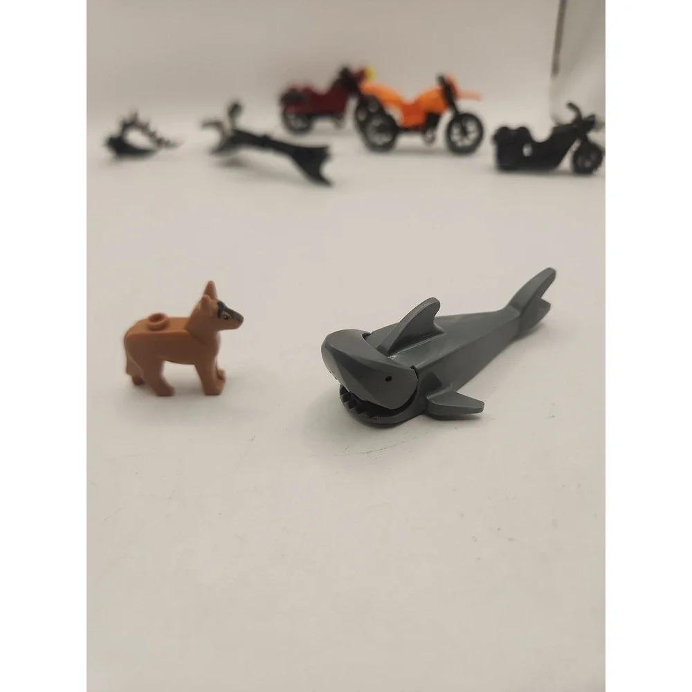 LEGO Minifigures and Accessories Lot